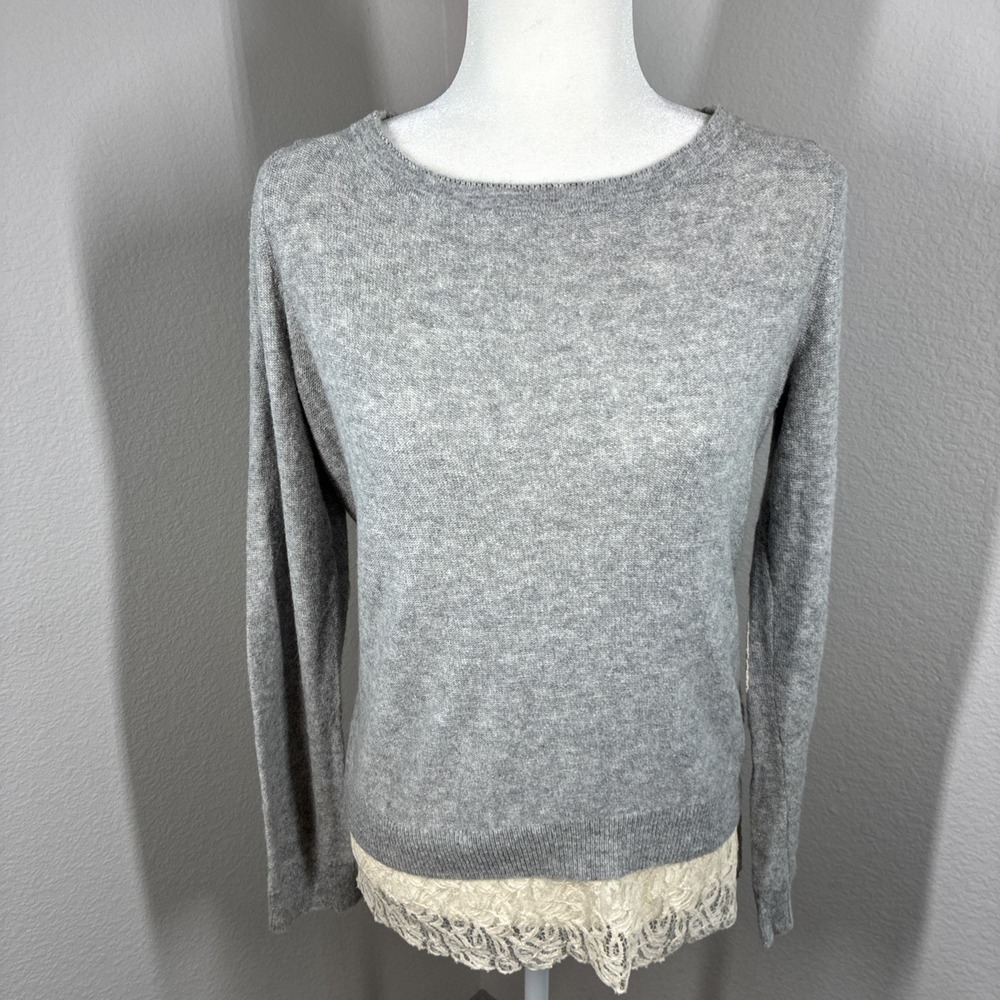 Anthropologie Angel of the North Sweater Medium Gray Button Back‎ Lace Boho